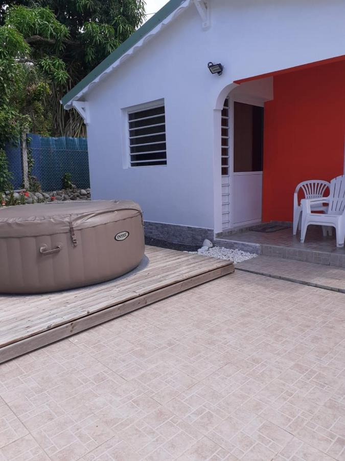 Bikamado Aparthotel Deshaies Exterior photo